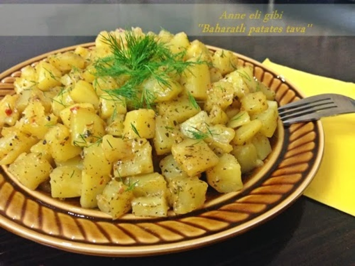 TEREYAĞLI, BAHARATLI PATATES TAVA