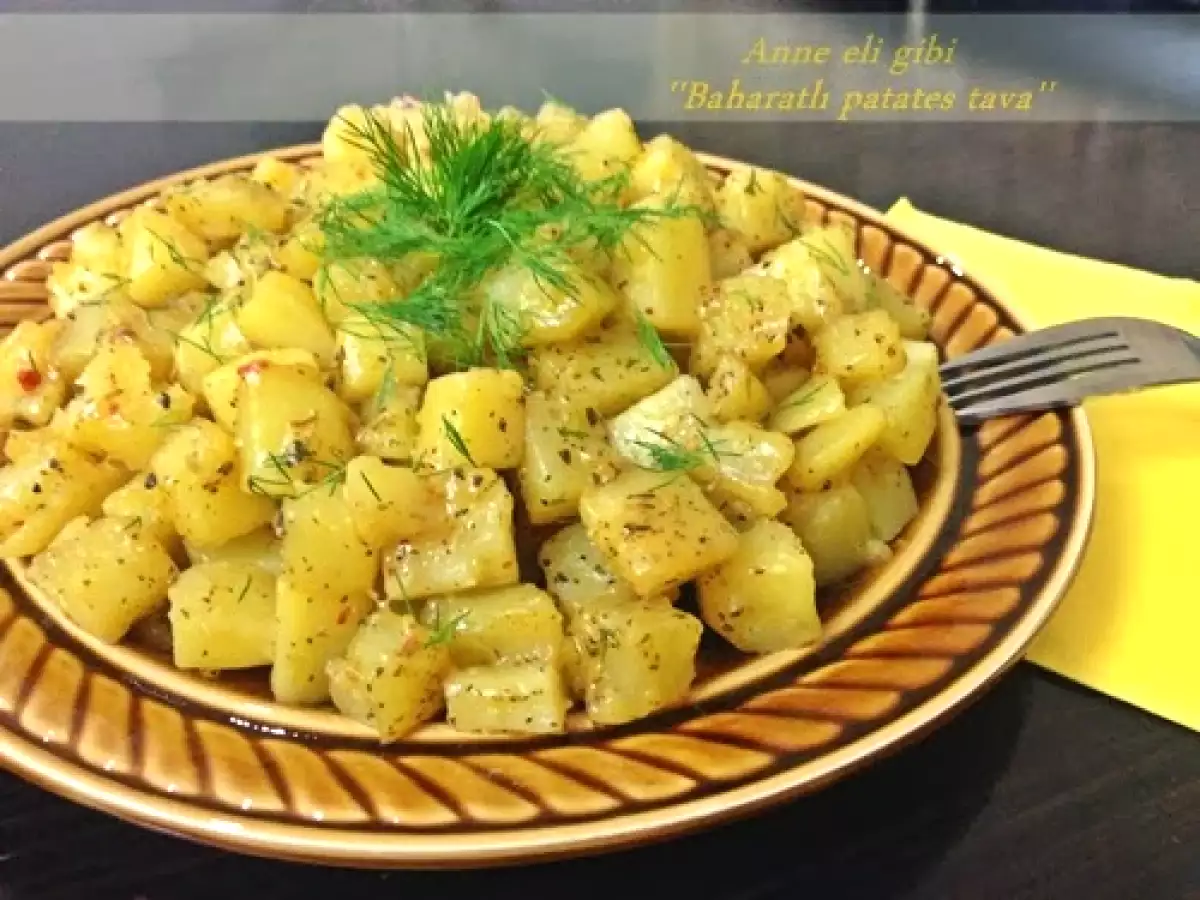TEREYAĞLI, BAHARATLI PATATES TAVA