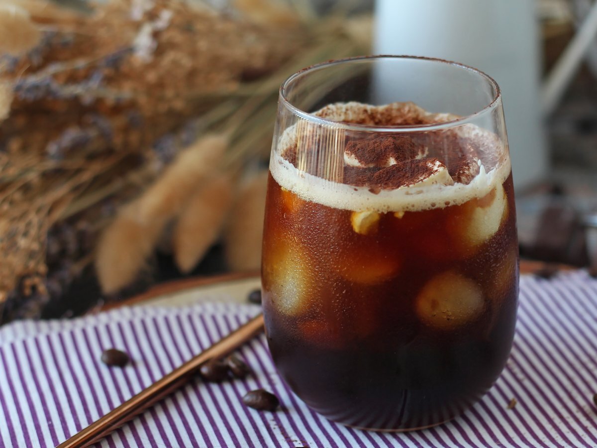 Tiramisu aromalı buzlu kahve - fotoğraf 3