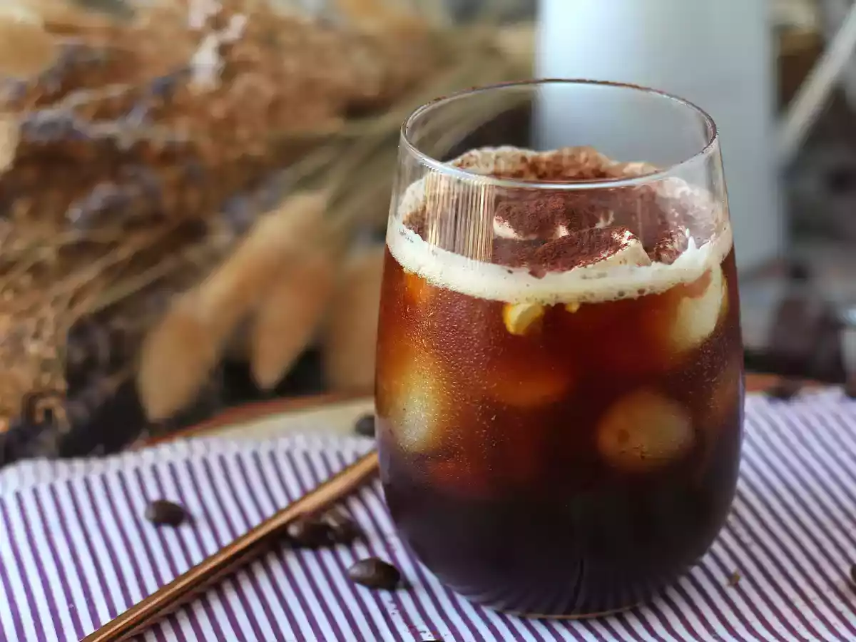 Tiramisu aromalı buzlu kahve - fotoğraf 3
