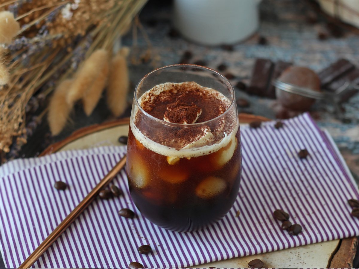 Tiramisu aromalı buzlu kahve - fotoğraf 4