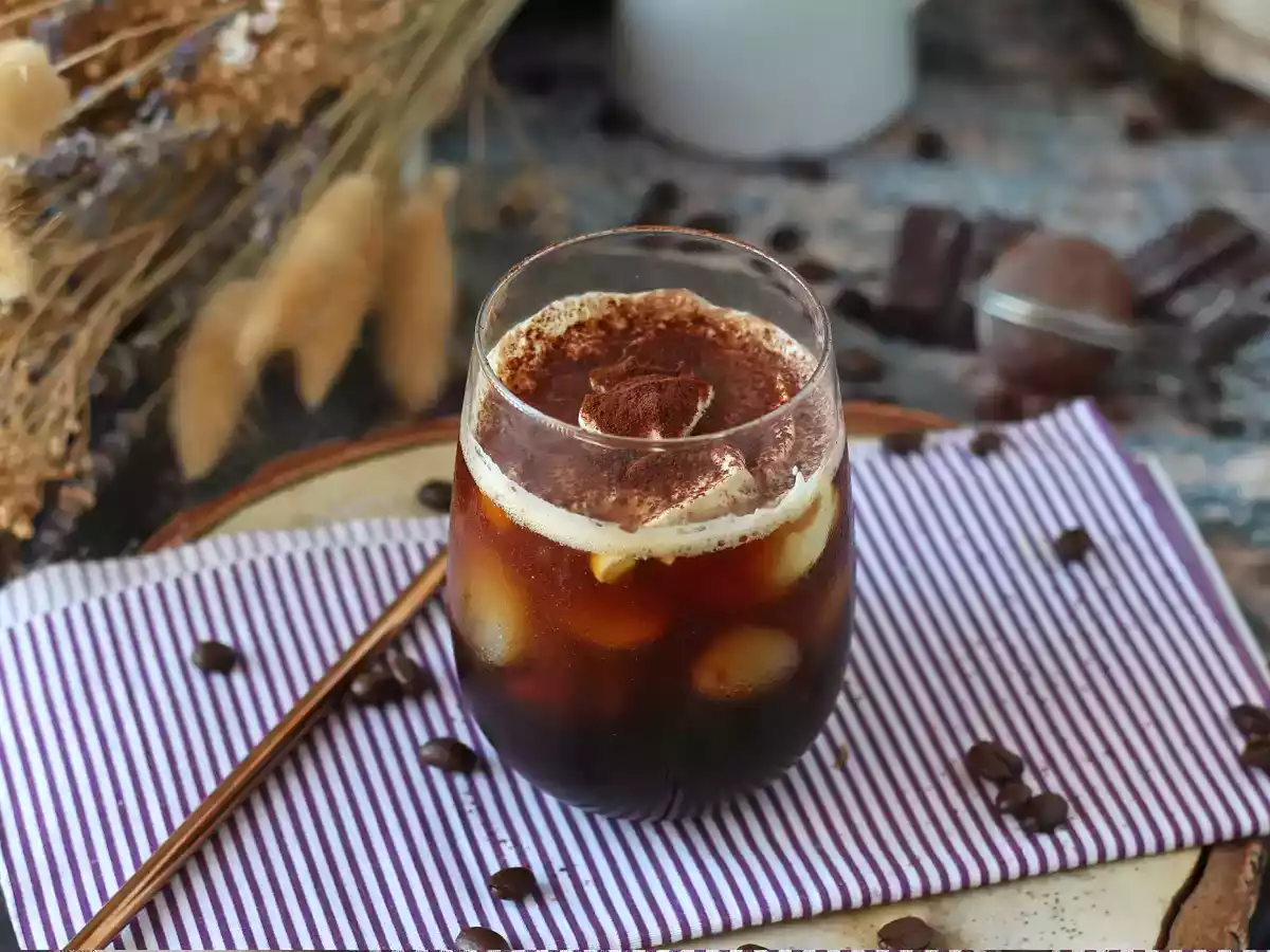 Tiramisu aromalı buzlu kahve - fotoğraf 4