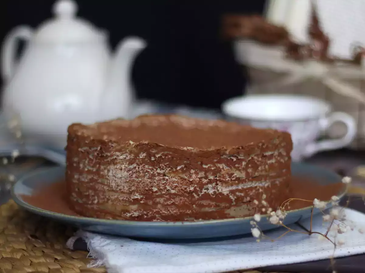 Tiramisu tarzı krep kek, kahve ve kakao ile - fotoğraf 2