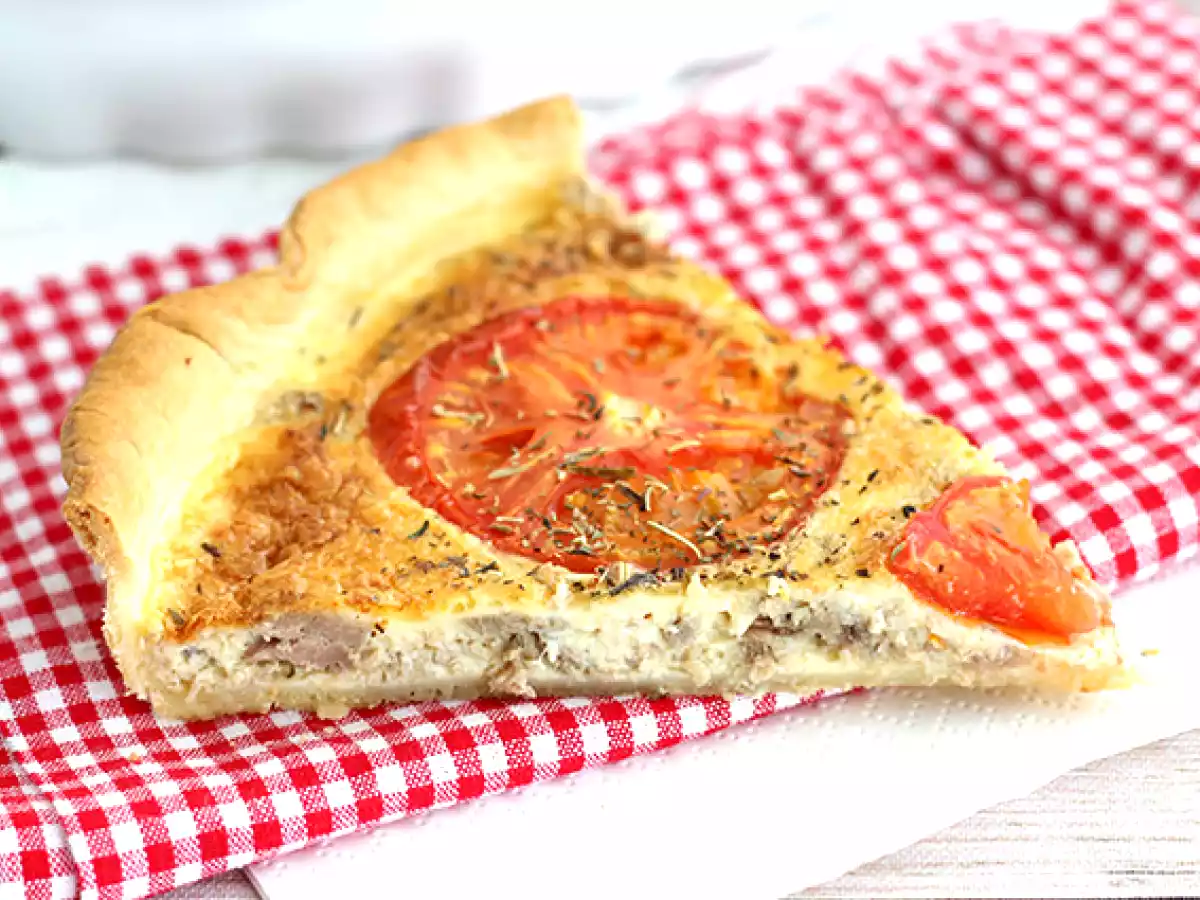Ton balıklı ve domatesli kiş - fotoğraf 3