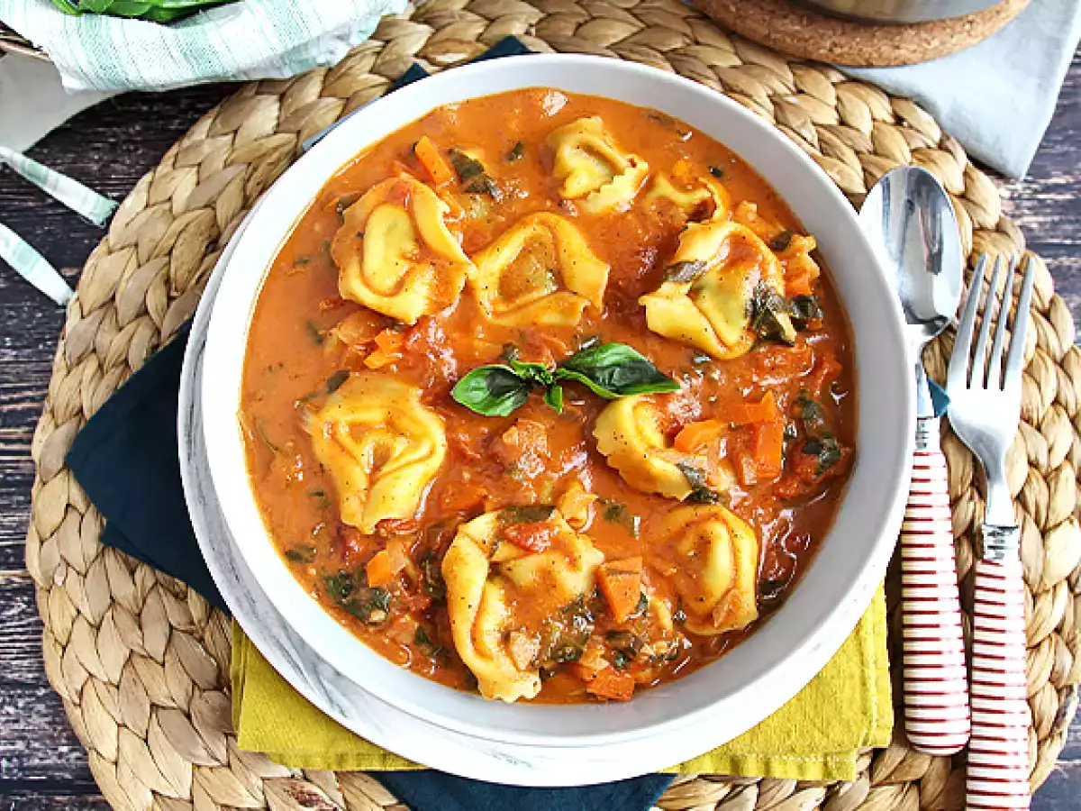 Tortellini çorbası - fotoğraf 2