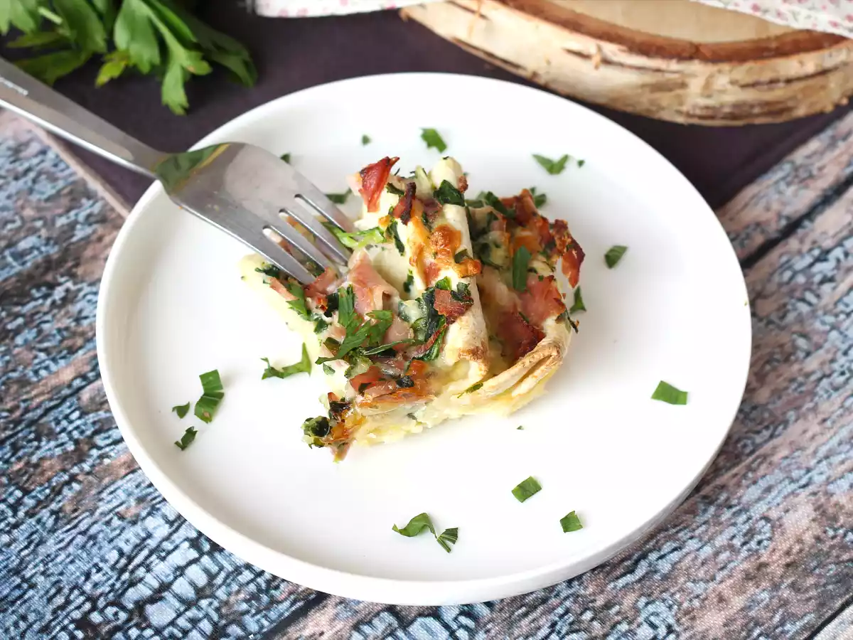 Tortilla ile ne yapmalı Jambon, ıspanak ve mozzarella graten kırışık kek stili - fotoğraf 2