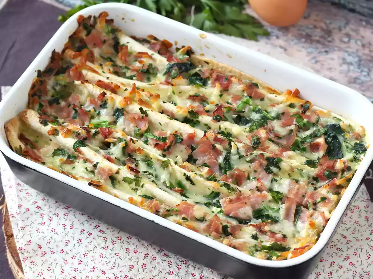 Tortilla ile ne yapmalı Jambon, ıspanak ve mozzarella graten kırışık kek stili - fotoğraf 3