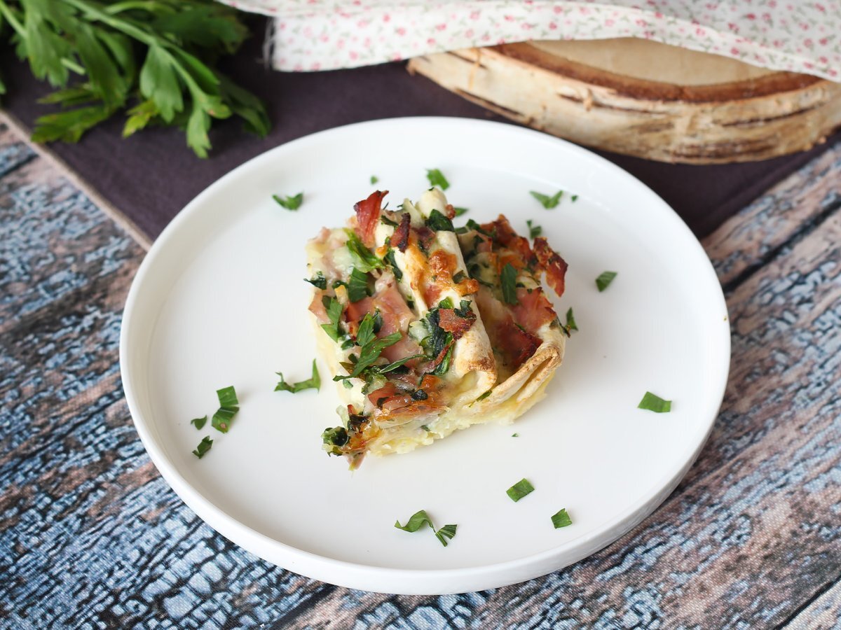 Tortilla ile ne yapmalı Jambon, ıspanak ve mozzarella graten kırışık kek stili - fotoğraf 4