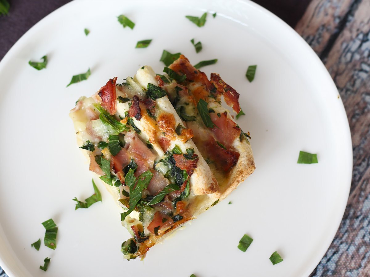 Tortilla ile ne yapmalı Jambon, ıspanak ve mozzarella graten kırışık kek stili - fotoğraf 6