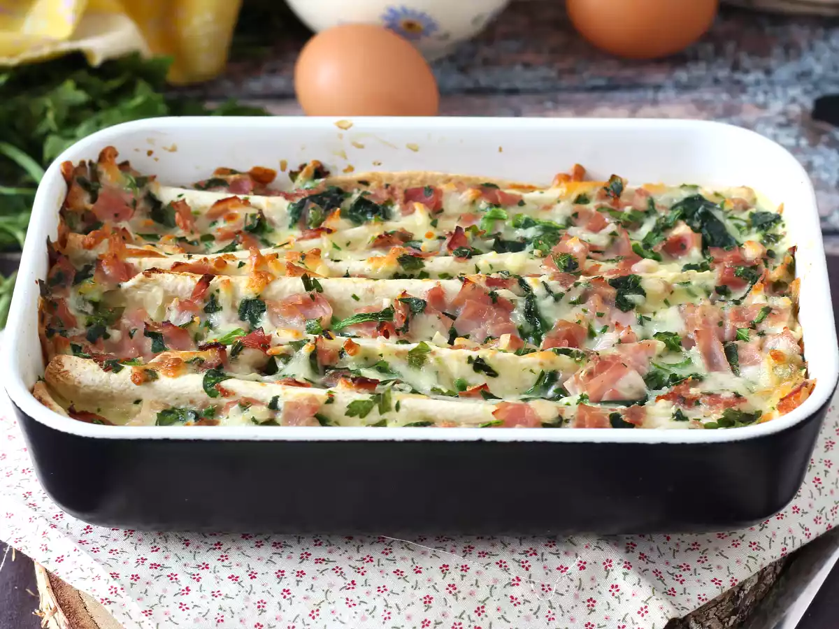 Tortilla ile ne yapmalı Jambon, ıspanak ve mozzarella graten kırışık kek stili - fotoğraf 7