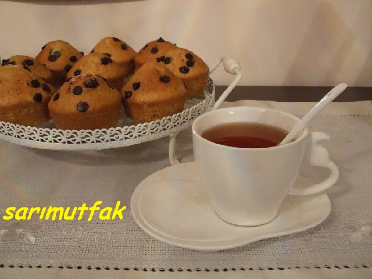 TOZ FISTIKLI DAMLA ÇİKOLATALI MUFFINLER