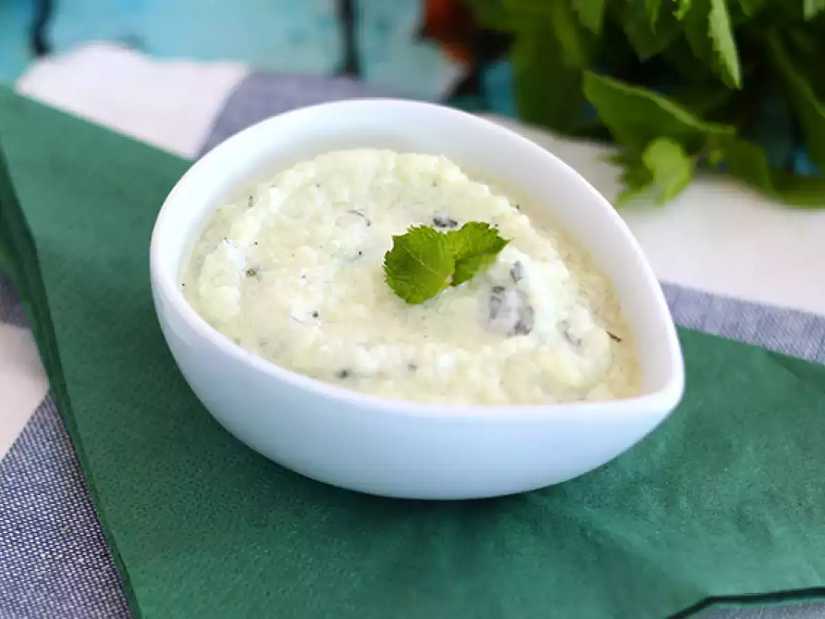 Tzatziki: Yunan usulü salatalıklı yoğurt sosu - fotoğraf 2