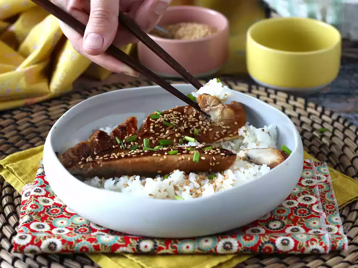 Uskumruyu nasıl pişirirsiniz? Soya sosu ve bal ile sırlanmış bu tarifi deneyin! - fotoğraf 4