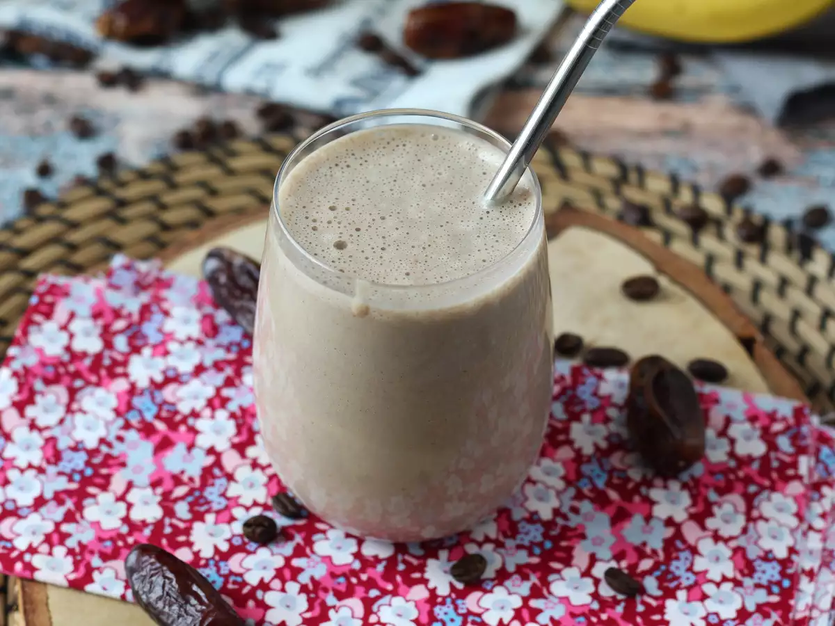 Uyandırıcı Kahveli ve Hurmalı Smoothie! - fotoğraf 4