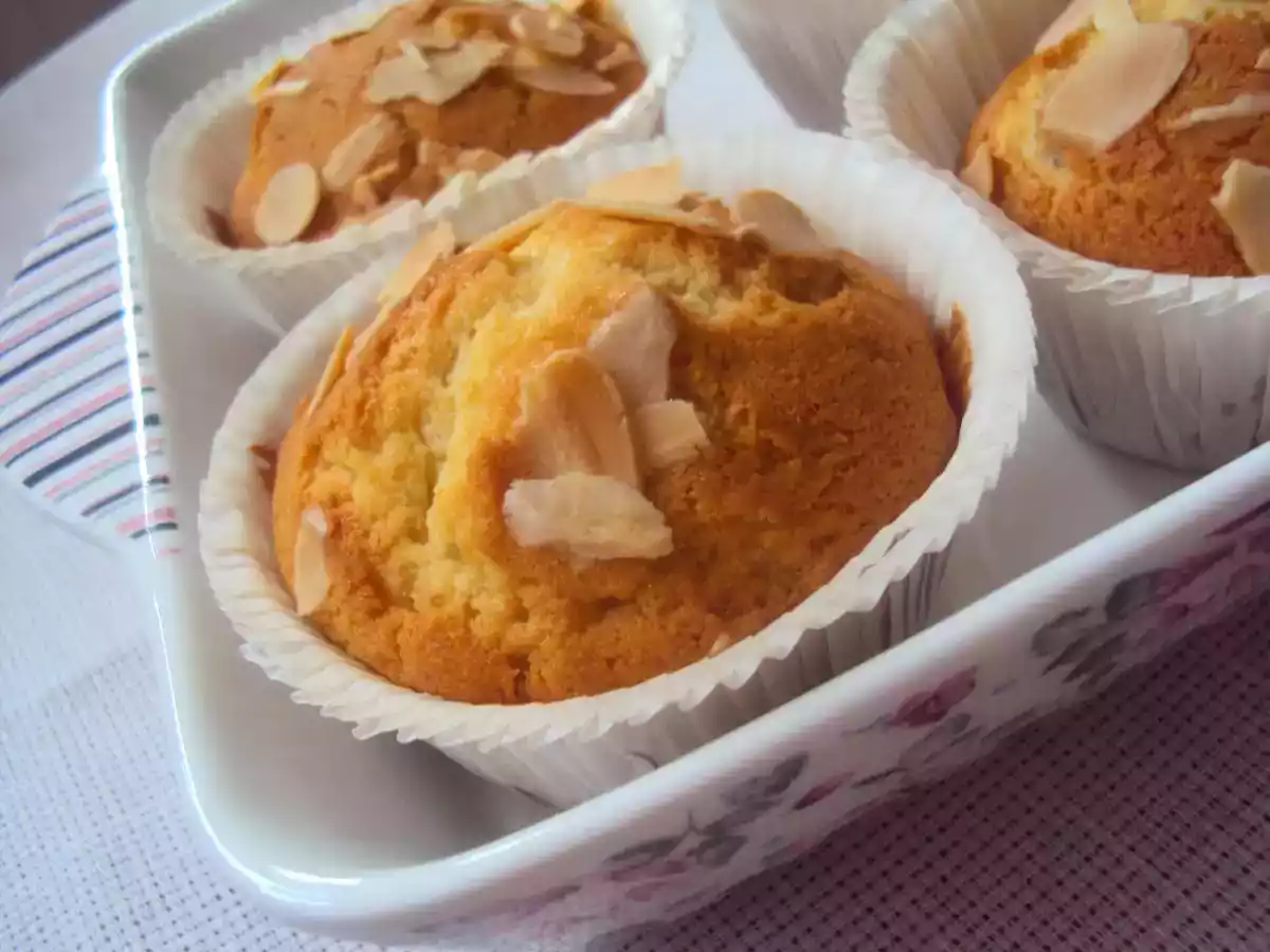 Üzümlü Muffin
