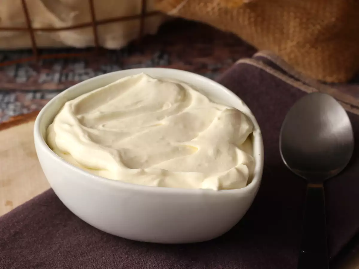 Vanilyalı çırpılmış krema: kekler ve katlı pastalar için mükemmel dolgu! - fotoğraf 3