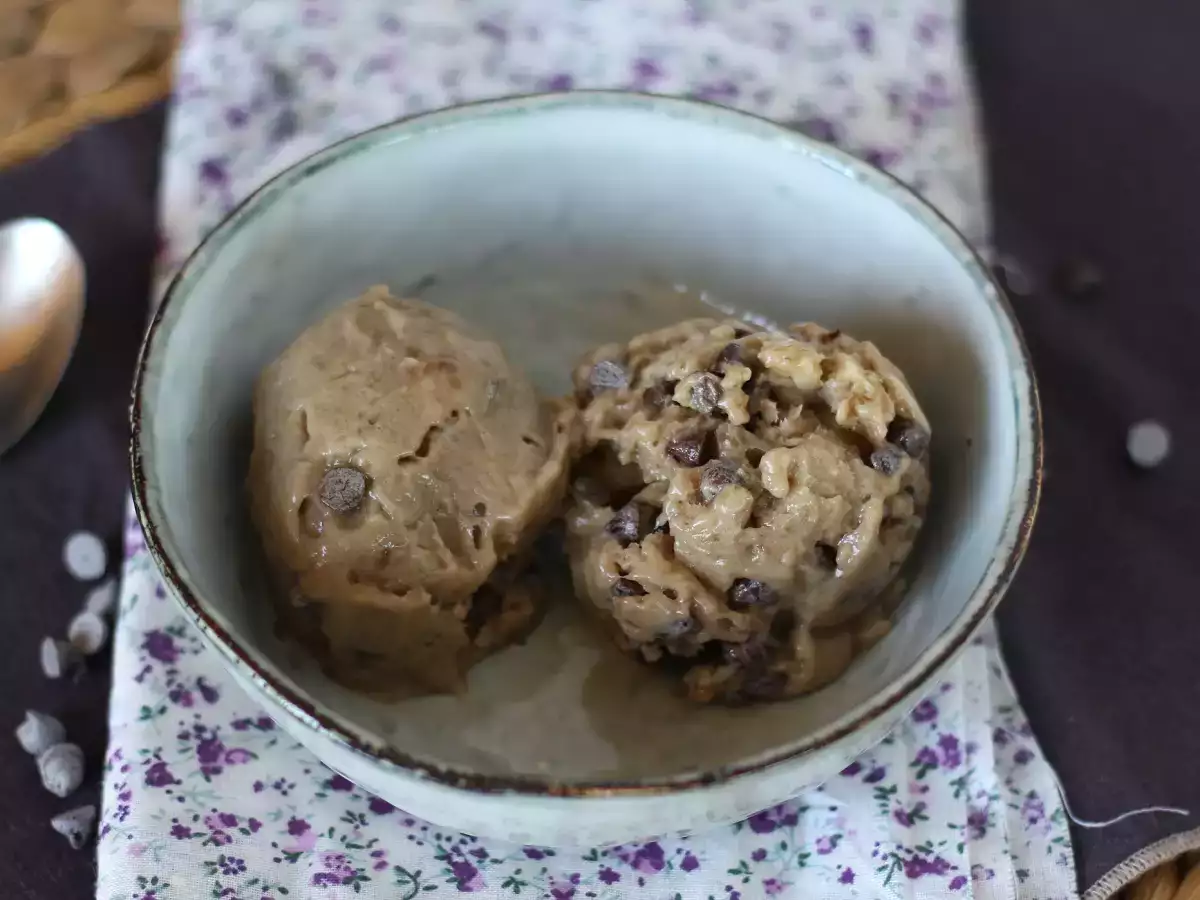 Vegan Muzlu Dondurma: Kurabiye Hamuru Aromalı, Yapımı Çok Kolay - fotoğraf 2