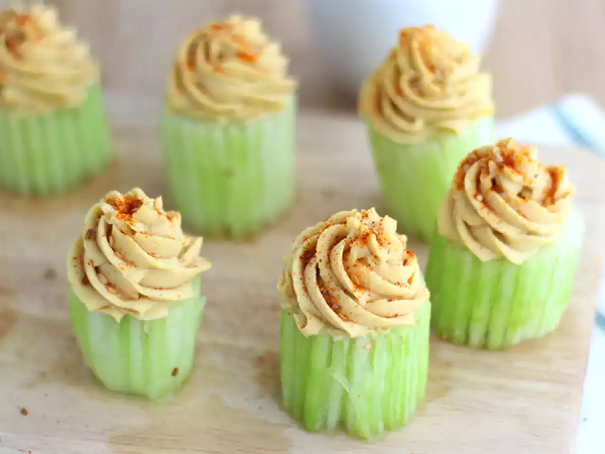 Vegan salatalık ve humus cupcake’leri - fotoğraf 2