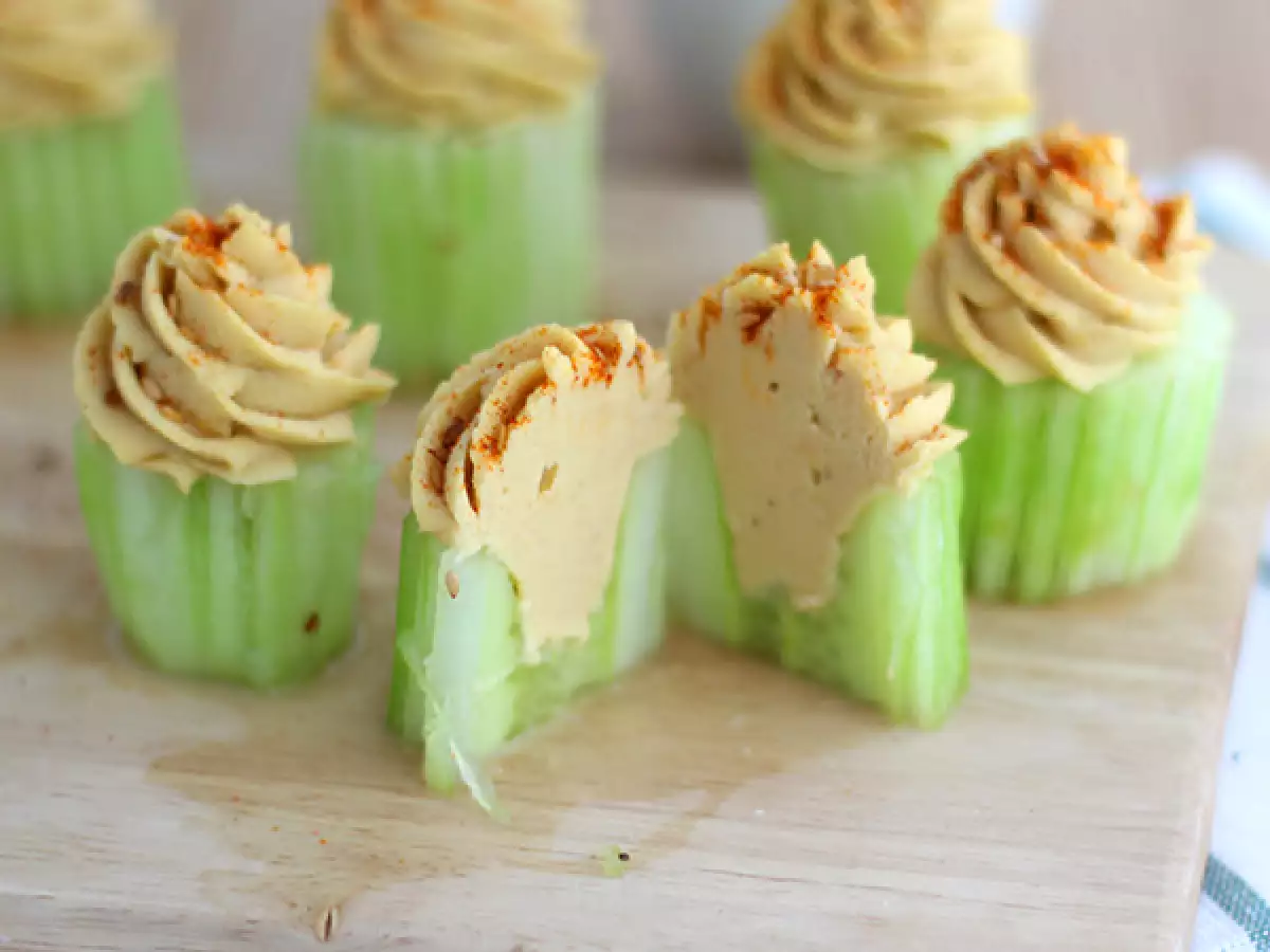 Vegan salatalık ve humus cupcake’leri - fotoğraf 3