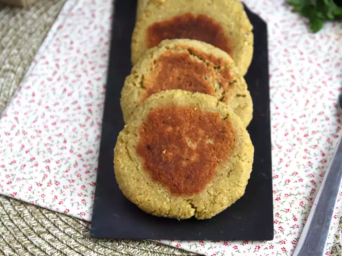 Vejetaryen bir yemek için kolay tofu köftesi - fotoğraf 2