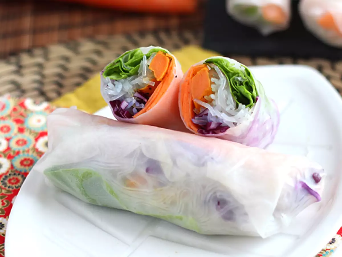 Vejetaryen Çin böreği - kırmızı lahana ve tatlı patates - fotoğraf 3