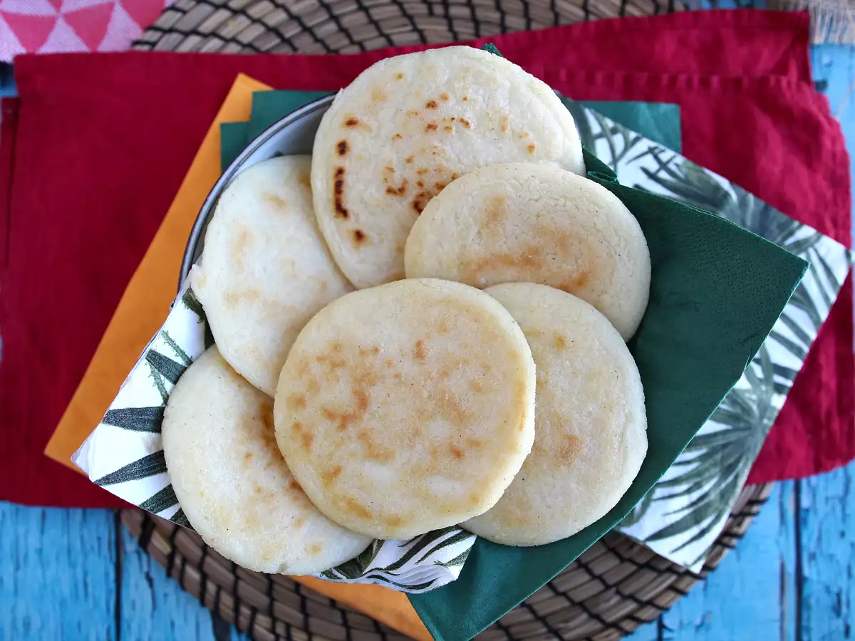 Venezuelalı arepalar: sadece 3 malzemeyle hazırlanan glutensiz ekmekler - fotoğraf 3