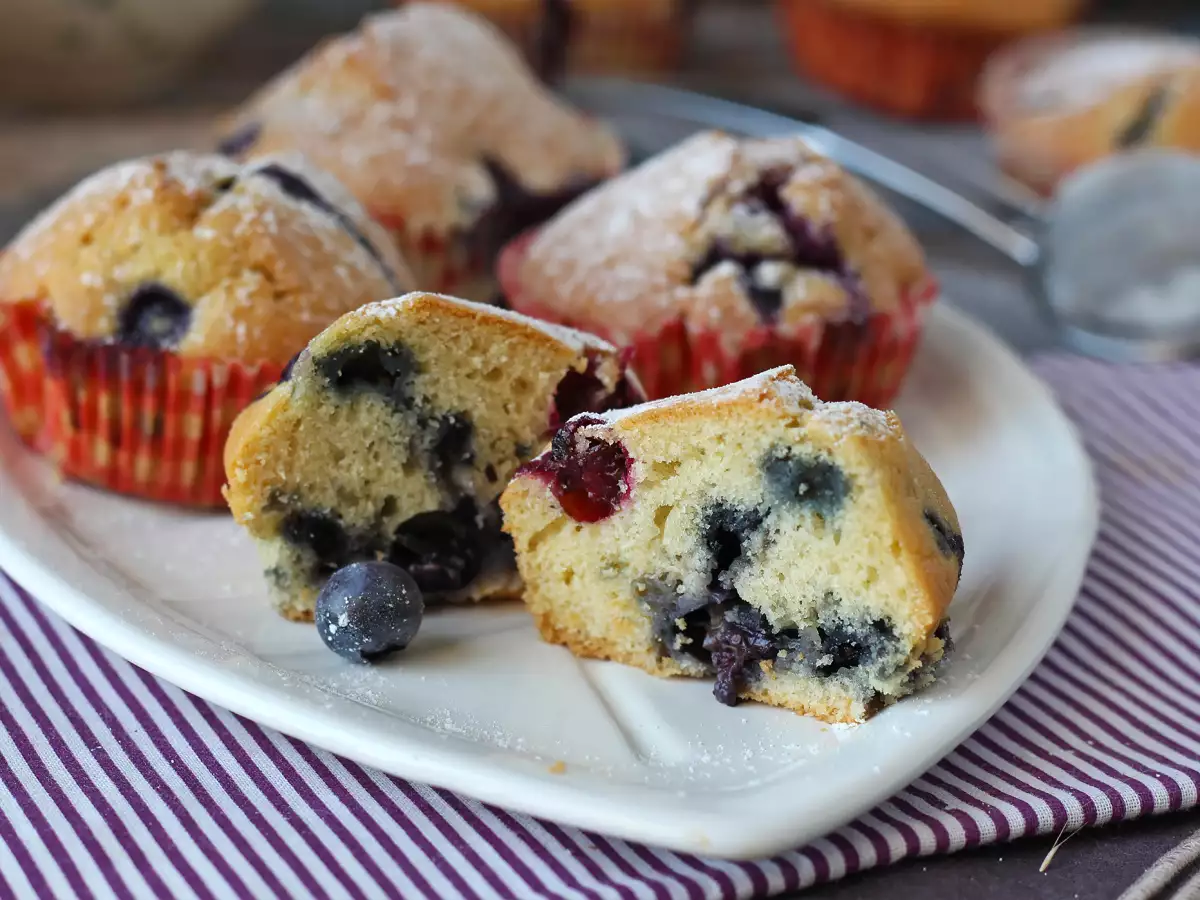 Yaban Mersinli Mini Muffinler: Pirene Turtasının Mini Hâli - fotoğraf 6