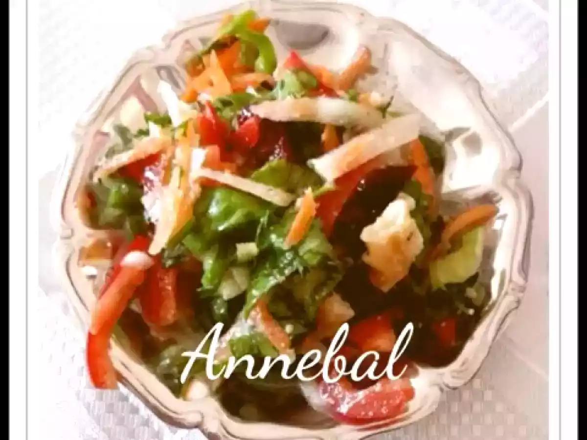 Yer elmalı salata