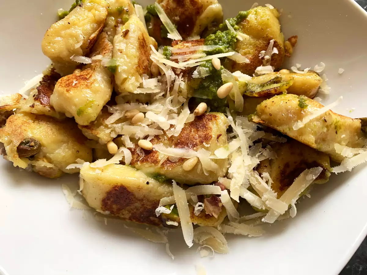Yeşil Pestolu Mozzarellalı Gnocchi - fotoğraf 3