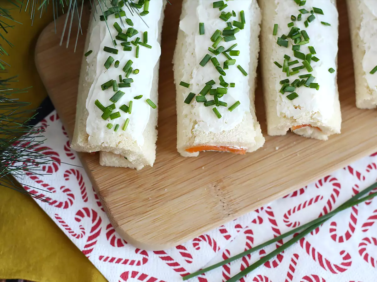 Yılbaşı Kütüğü Şeklinde Somonlu Tostlar - fotoğraf 4