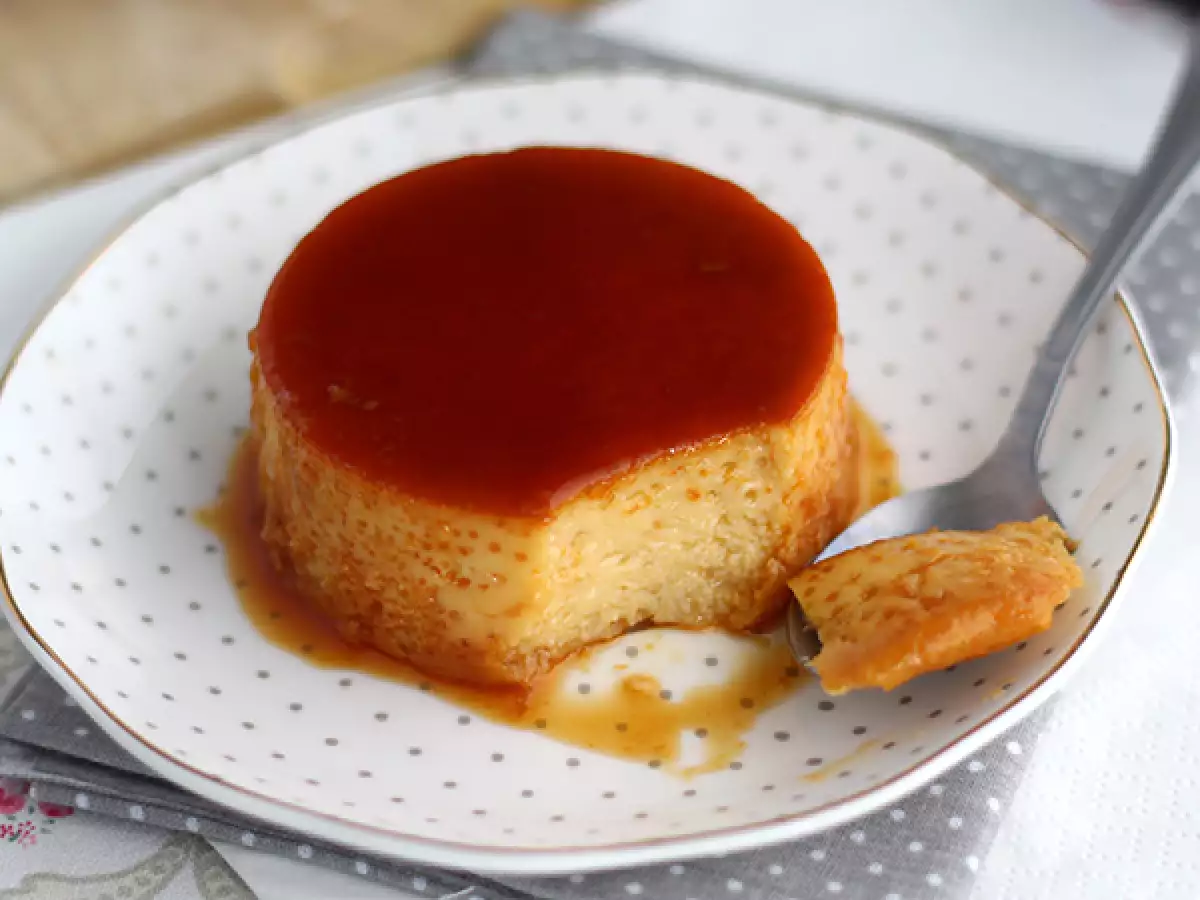 Yoğunlaştırılmış Sütlü Karamelli Flan