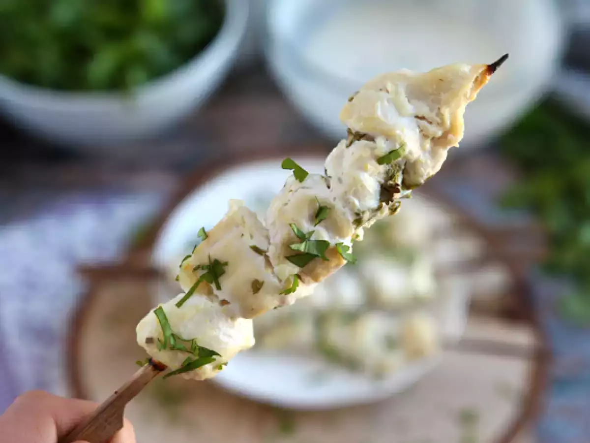 Yoğurt/limon soslu marine edilmiş tavuk şiş - fotoğraf 2
