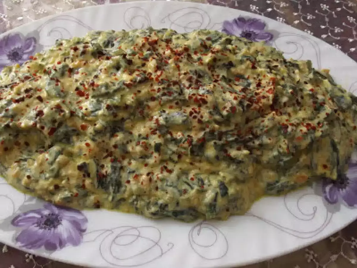 YOĞURTLU HAVUÇLU ISPANAK