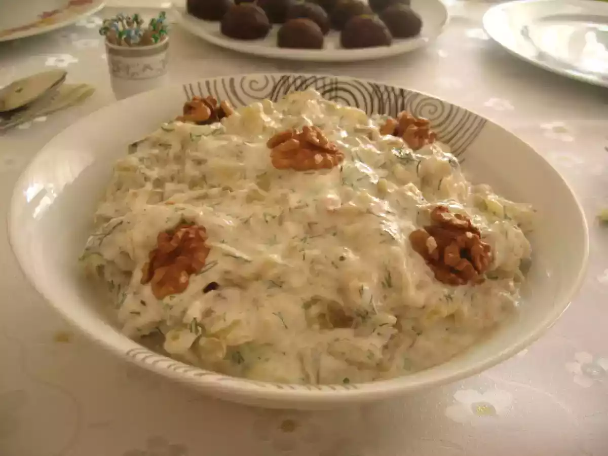 YOĞURTLU KÖZ PATLICAN SALATASI