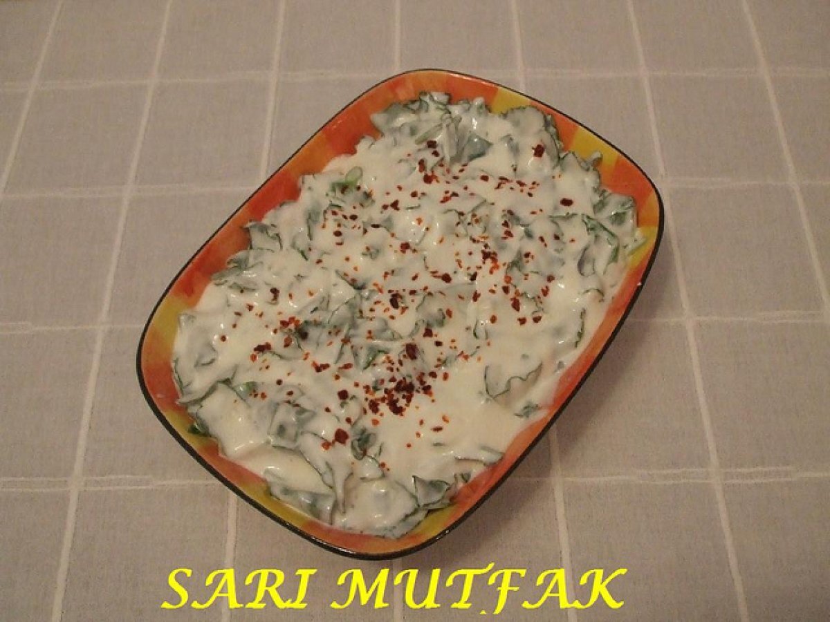 YOĞURTLU KUZUKULAĞI SALATASI