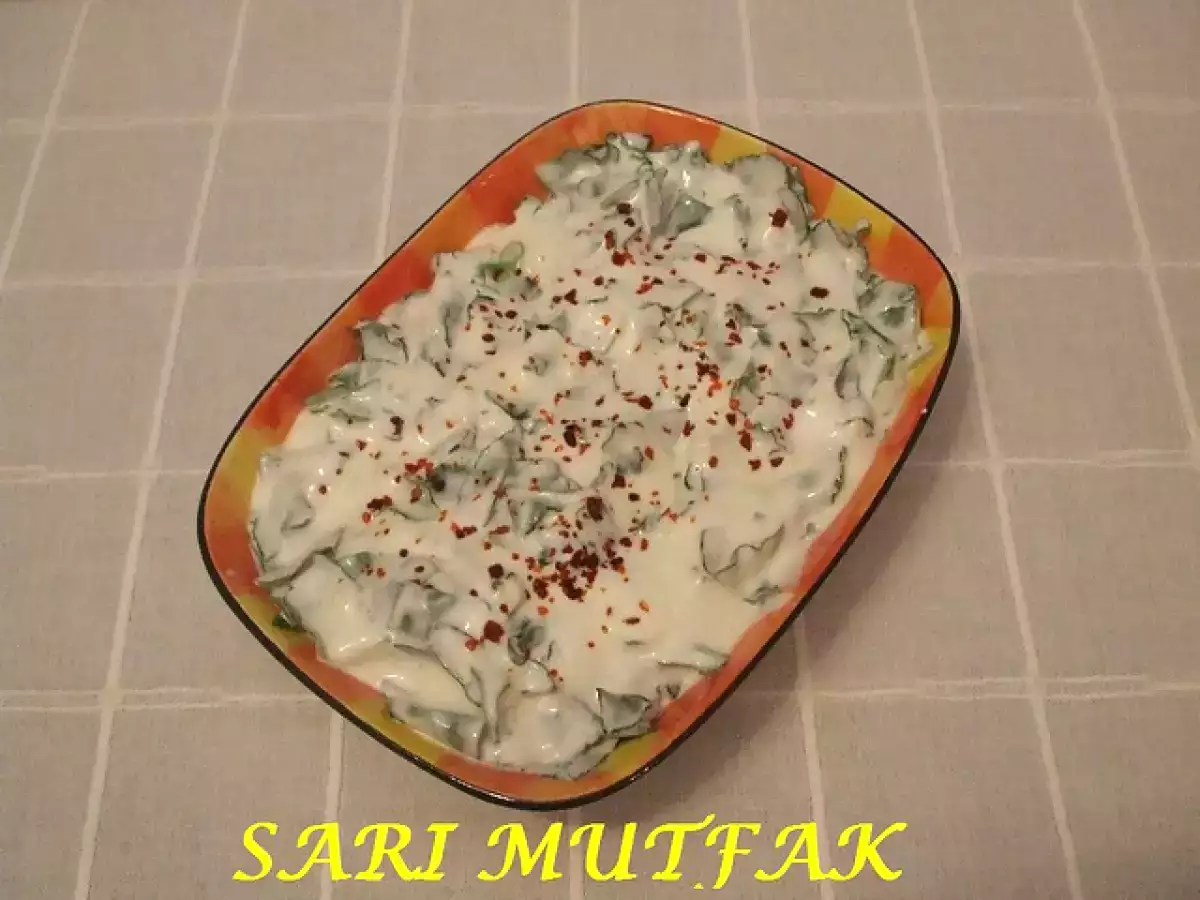 YOĞURTLU KUZUKULAĞI SALATASI