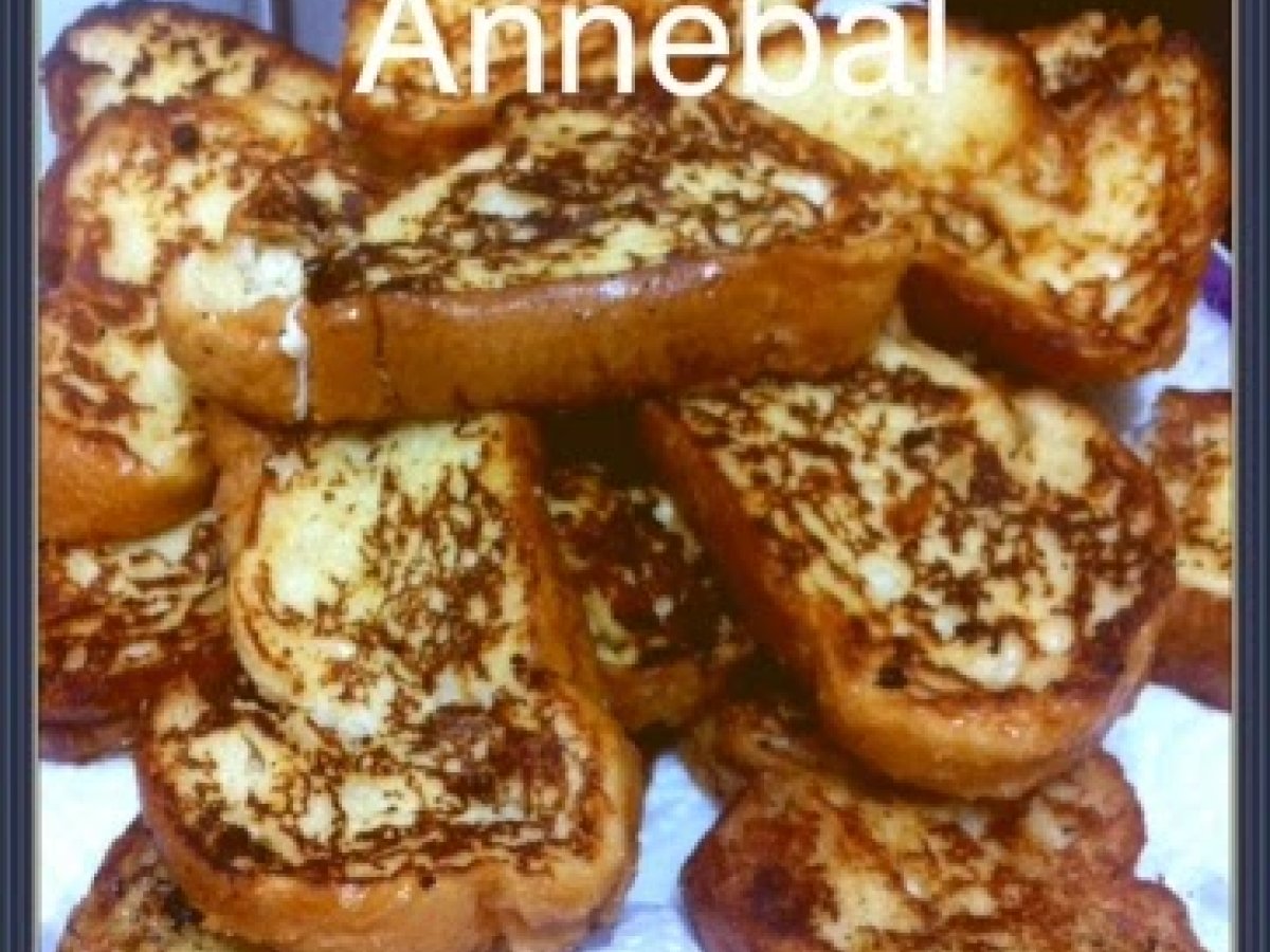 Yumurtalı ekmek kızartması (balık ekmek)