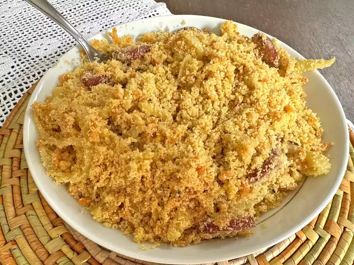 Yumurtalı ve havuçlu altın biberli farofa - fotoğraf 2