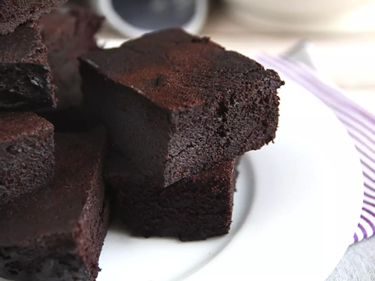 Yumurtasız, fırınsız, laktozsuz, çikolatalı kek - fotoğraf 3