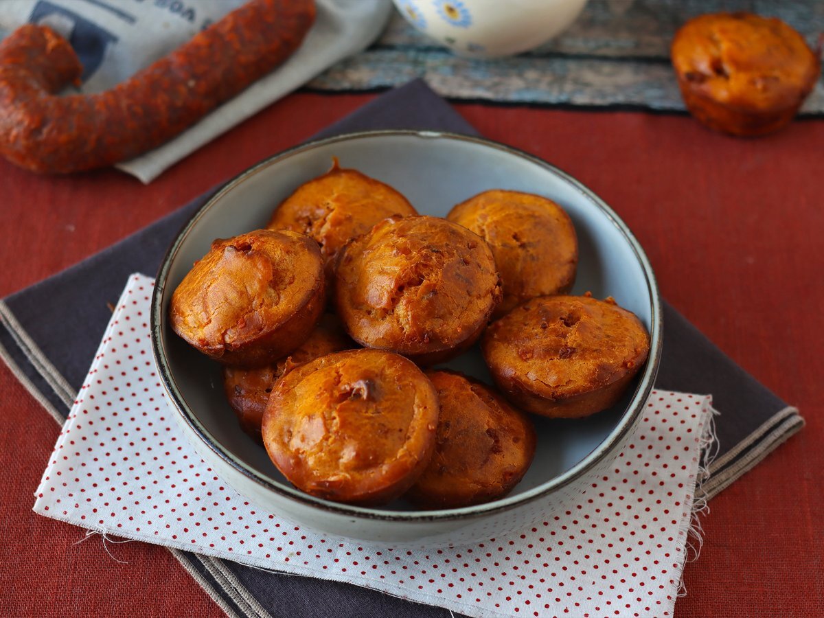Yumuşak ve baharatlı chorizo muffin - fotoğraf 2