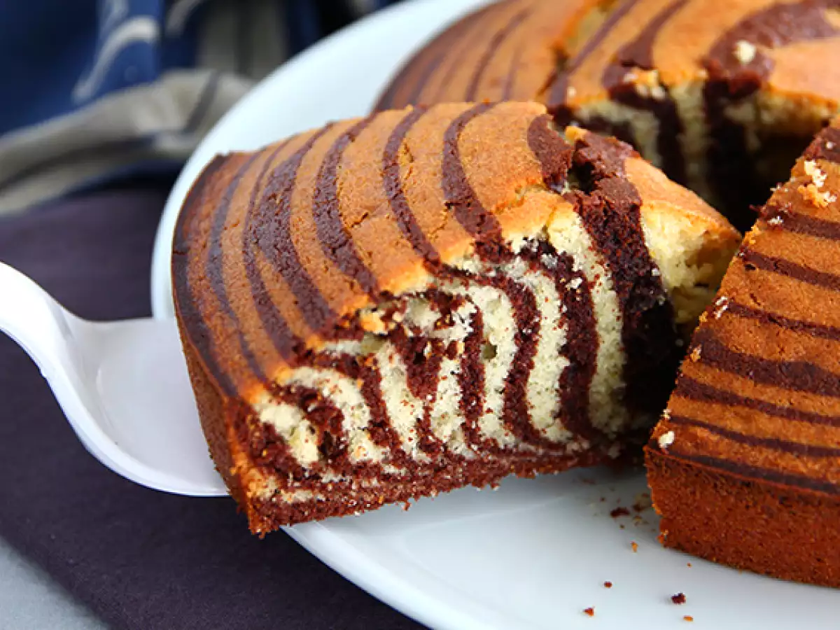 Zebra Kek Tarifi: Egzotik Mermer Kek (İtalyan Mermer Keki) - fotoğraf 3