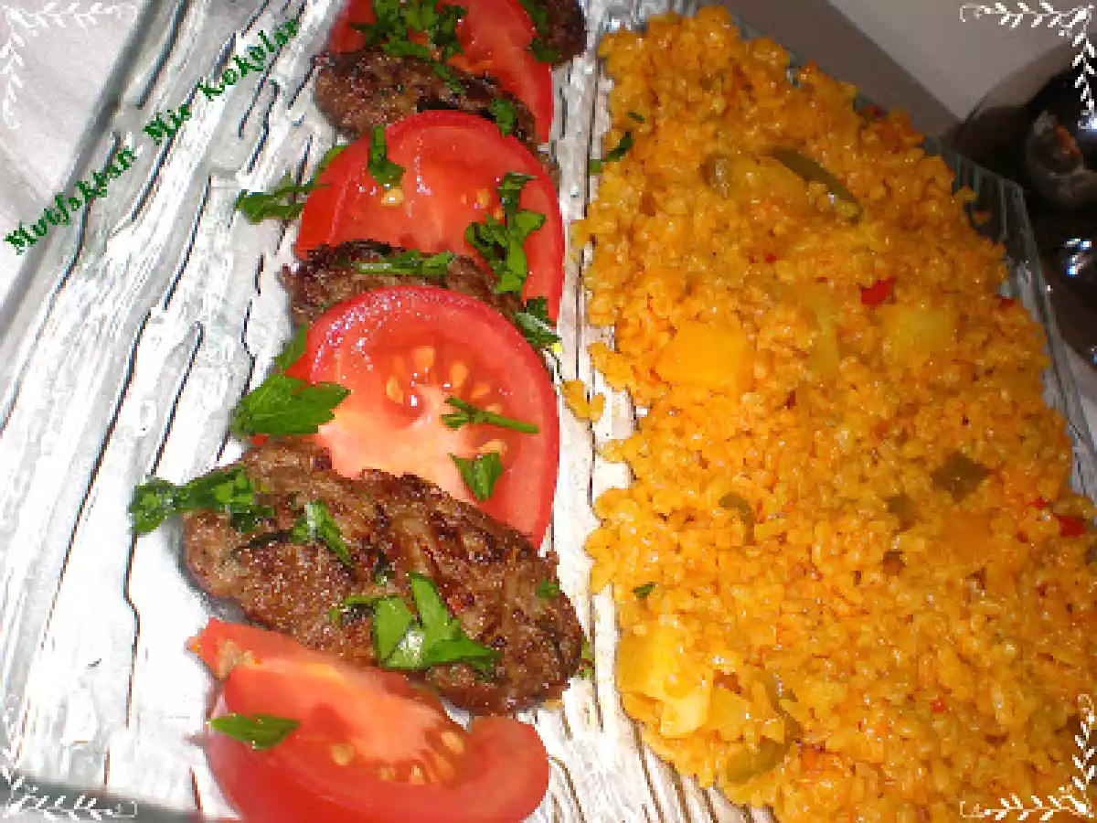 Zerdeçali Bulgur Pilavi ve Köfte - fotoğraf 2