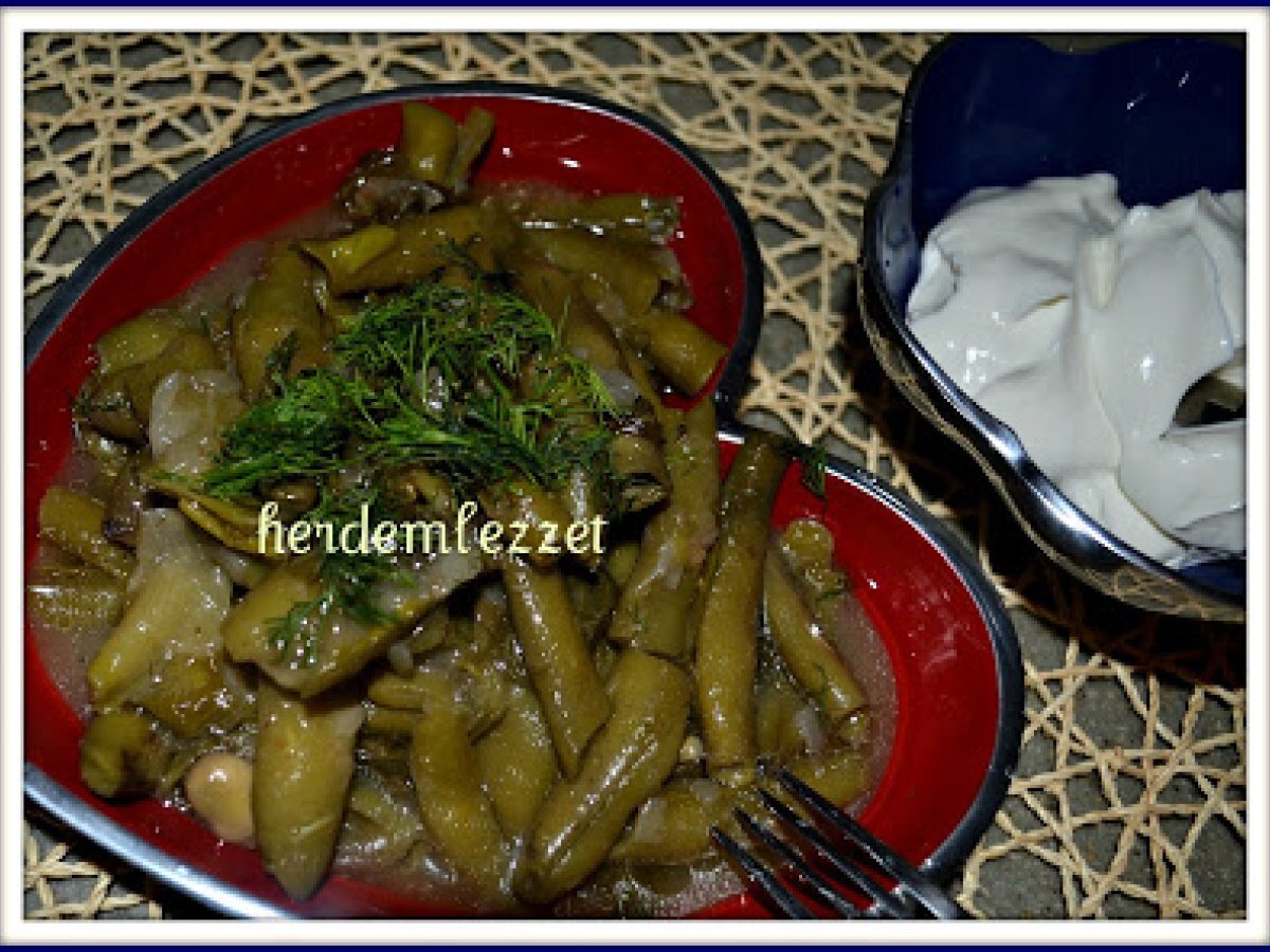 ZEYTİNYAĞLI BAKLA YEMEĞİ