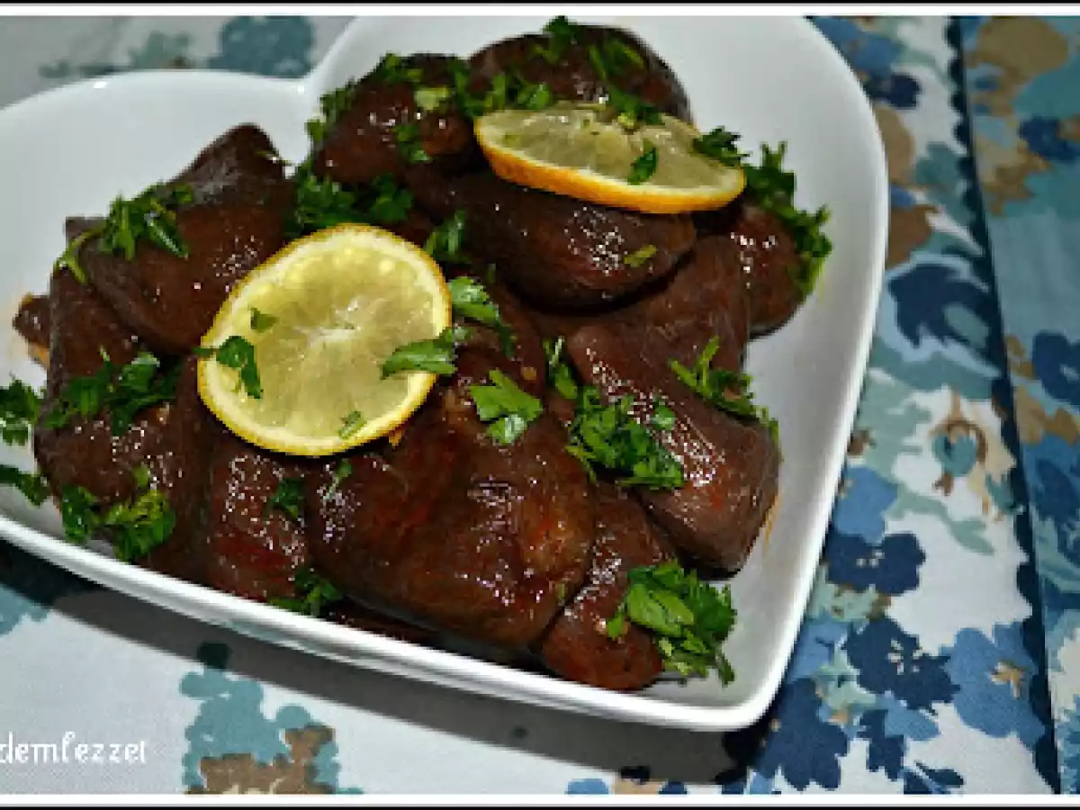 ZEYTİNYAĞLI KURU PATLICAN DOLMASI - fotoğraf 2