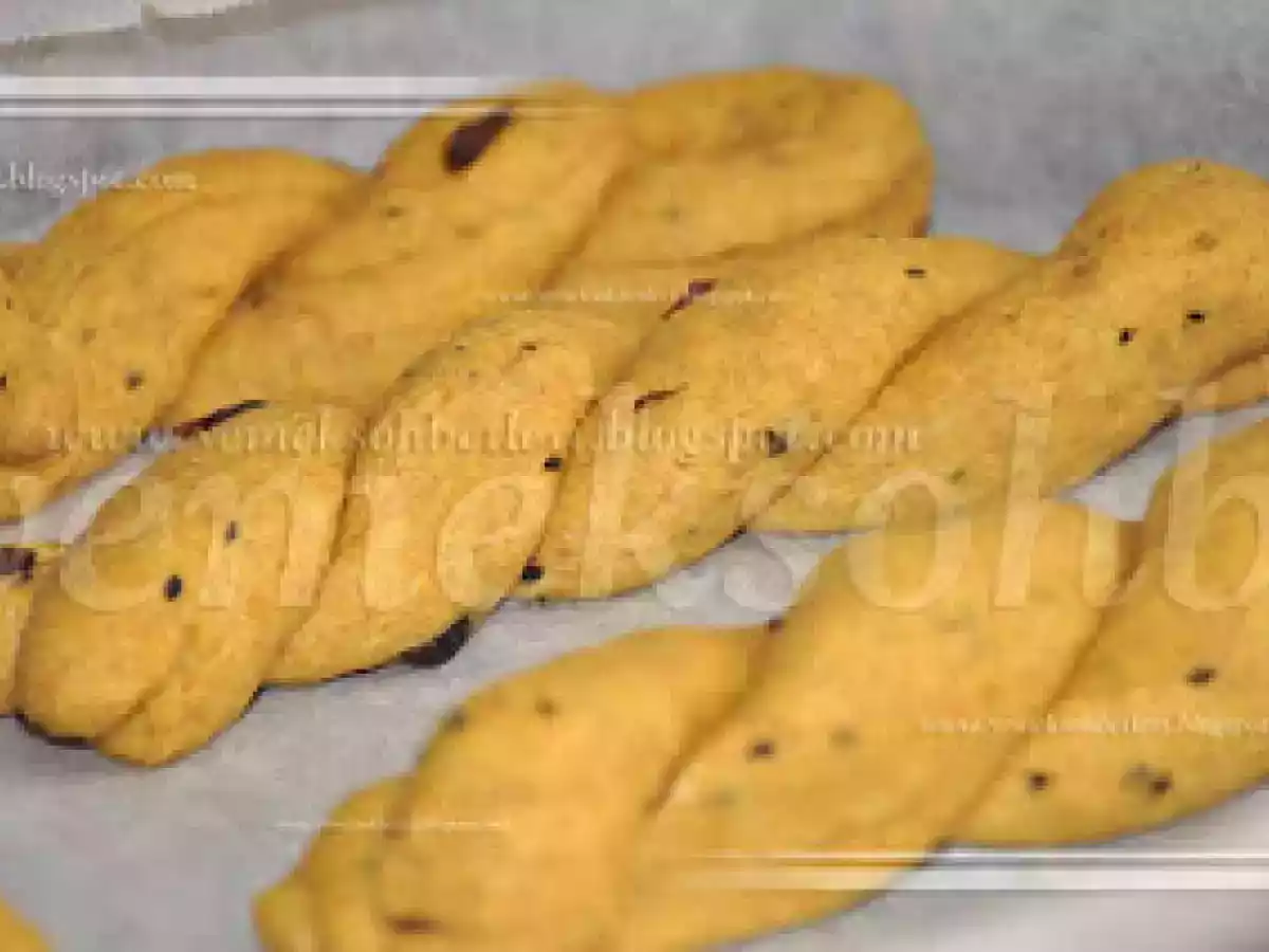 Zeytinli, Zerdeçallı Batonsale Ekmek... - fotoğraf 2