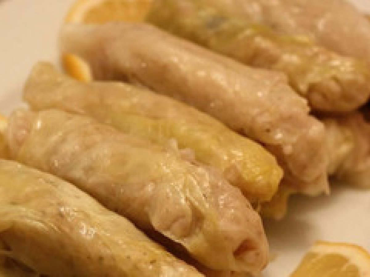 Zeytinyağlı lahana sarması nasıl yapılır?